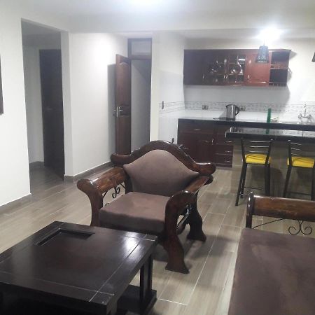 Hostal Jerian Уюни Екстериор снимка