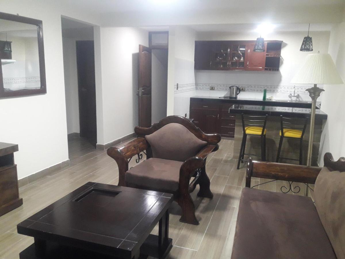 Hostal Jerian Уюни Екстериор снимка