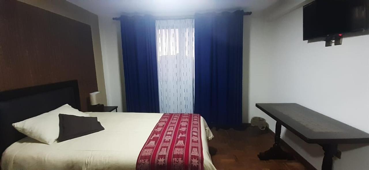 Hostal Jerian Уюни Екстериор снимка