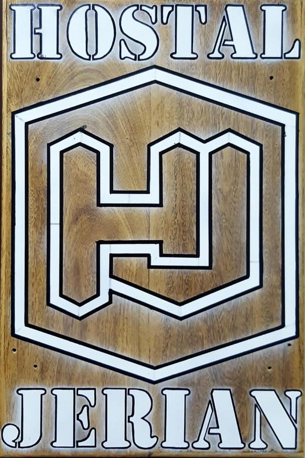 Hostal Jerian Уюни Екстериор снимка