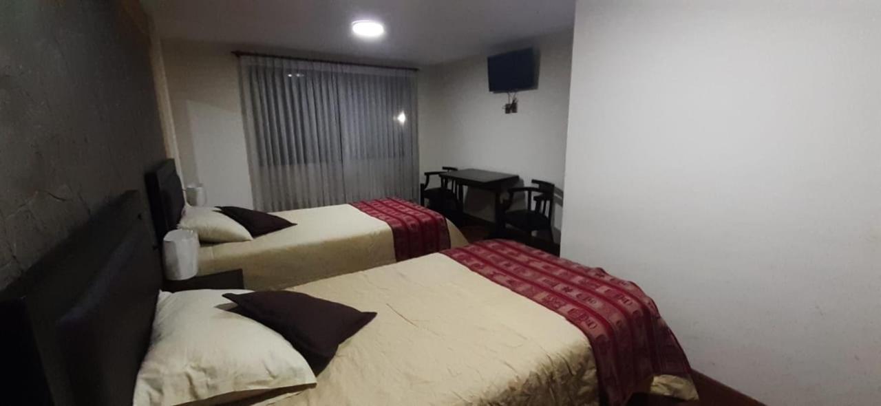 Hostal Jerian Уюни Екстериор снимка